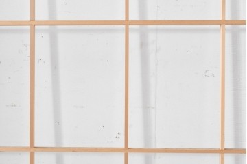 ヴィンテージ建具　昭和後期　上品な桟組みが引き立つ雪見障子戸4枚セット　(R-086560)