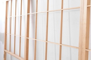 ヴィンテージ建具　昭和後期　上品な桟組みが引き立つ雪見障子戸4枚セット　(R-086560)