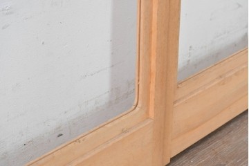 ヴィンテージ建具　昭和後期　上品な桟組みが引き立つ雪見障子戸4枚セット　(R-086560)