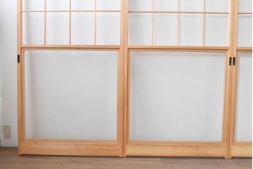 ヴィンテージ建具　昭和後期　上品な桟組みが引き立つ雪見障子戸4枚セット　(R-086560)