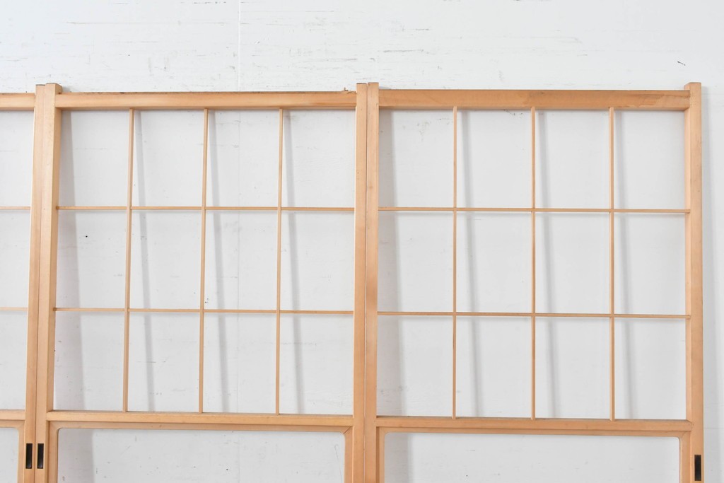 ヴィンテージ建具　昭和後期　上品な桟組みが引き立つ雪見障子戸4枚セット　(R-086560)
