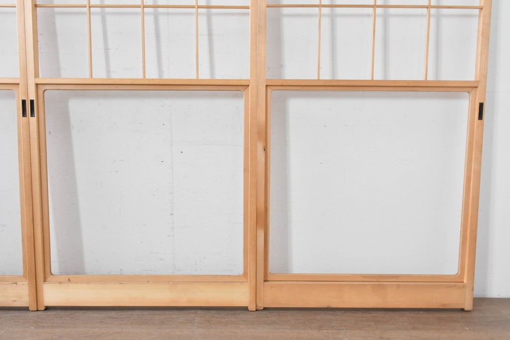 ヴィンテージ建具　昭和後期　上品な桟組みが引き立つ雪見障子戸4枚セット　(R-086560)
