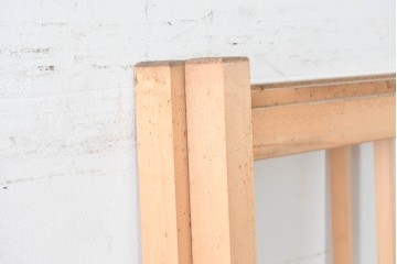 ヴィンテージ建具　昭和後期　上品な桟組みが引き立つ雪見障子戸2枚セット　(R-086561)