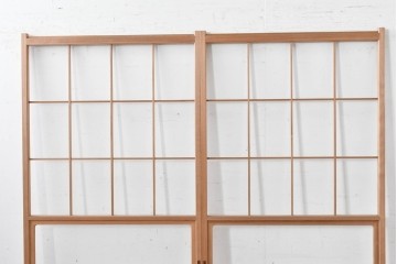 ヴィンテージ建具　昭和後期　上品な桟組みが引き立つ雪見障子戸2枚セット　(R-086563)