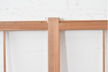 ヴィンテージ建具　昭和後期　上品な桟組みが引き立つ雪見障子戸2枚セット　(R-086563)