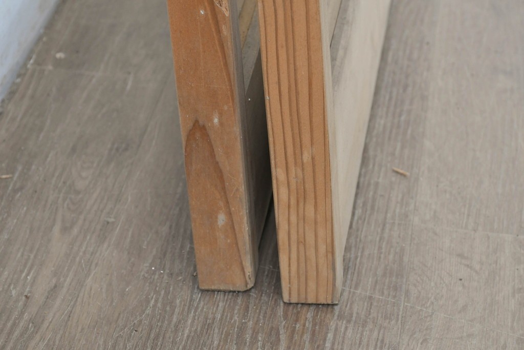 ヴィンテージ建具　昭和後期　上品な桟組みが引き立つ雪見障子戸2枚セット　(R-086563)