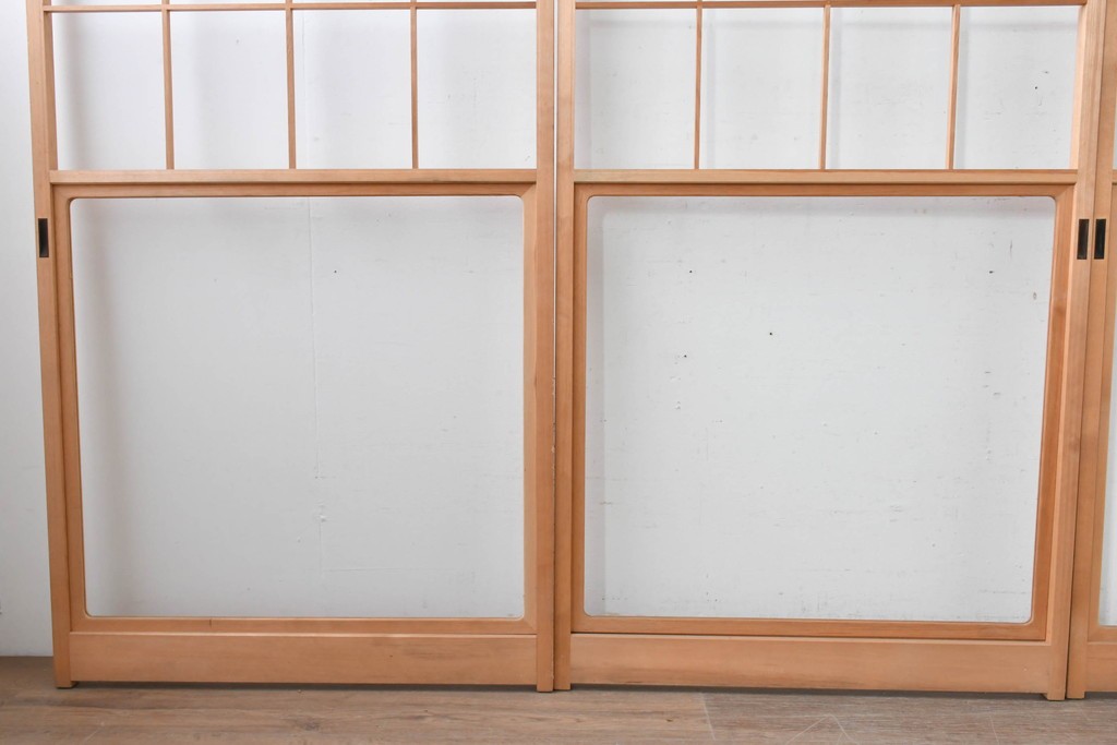 ヴィンテージ建具　昭和後期　上品な桟組みが引き立つ雪見障子戸4枚セット　(R-086564)