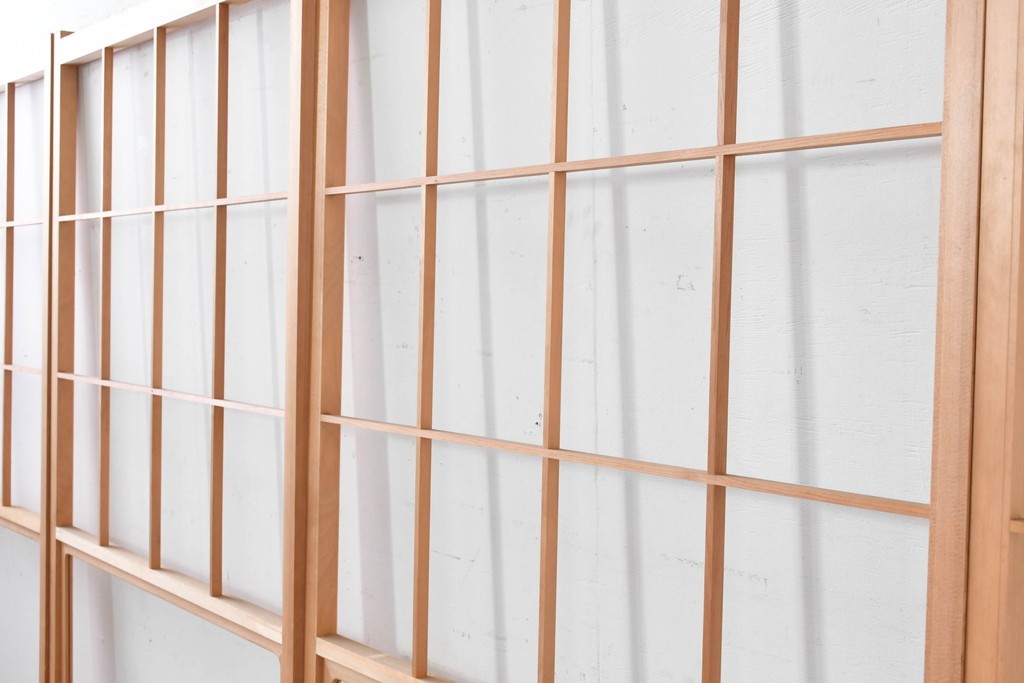 ヴィンテージ建具　昭和後期　上品な桟組みが引き立つ雪見障子戸4枚セット　(R-086564)