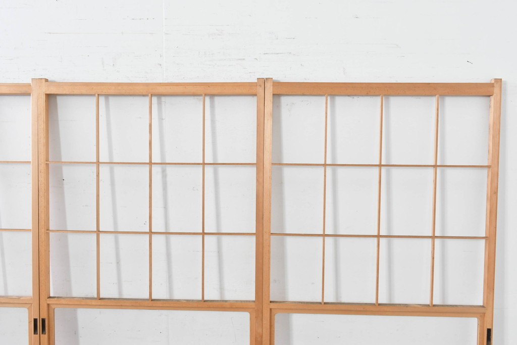 ヴィンテージ建具　昭和後期　上品な桟組みが引き立つ雪見障子戸4枚セット　(R-086565)