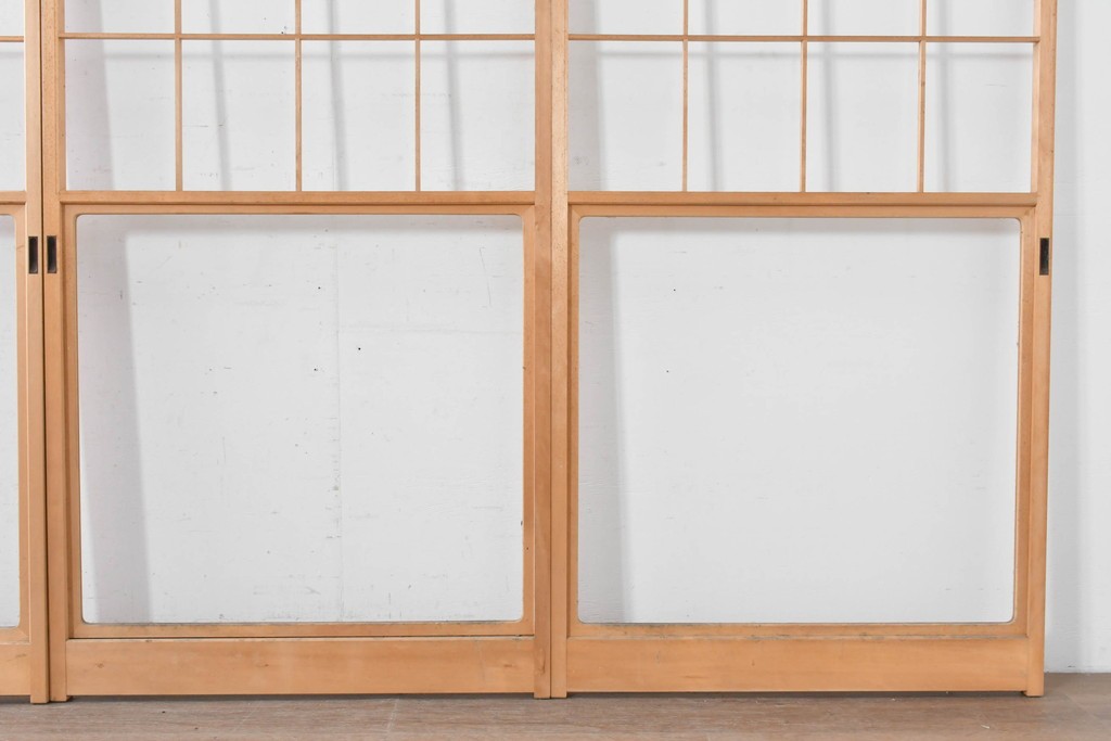ヴィンテージ建具　昭和後期　上品な桟組みが引き立つ雪見障子戸4枚セット　(R-086565)