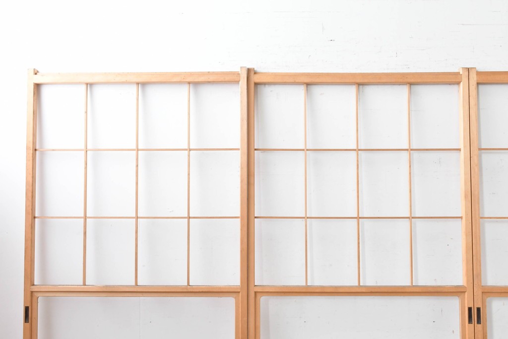 ヴィンテージ建具　昭和後期　上品な桟組みが引き立つ雪見障子戸4枚セット　(R-086565)
