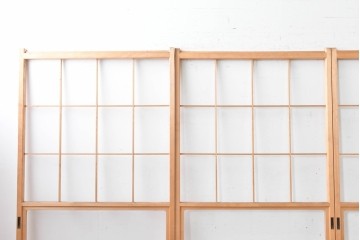 ヴィンテージ建具　昭和後期　上品な桟組みが引き立つ雪見障子戸4枚セット　(R-086565)