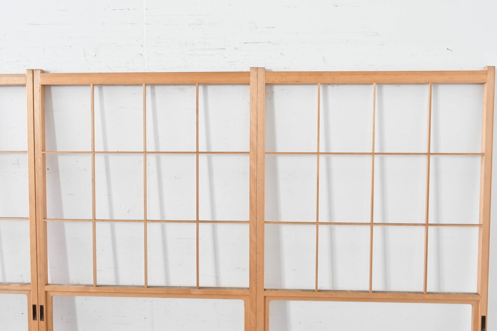 ヴィンテージ建具　昭和後期　上品な桟組みが引き立つ雪見障子戸4枚セット　(R-086565)