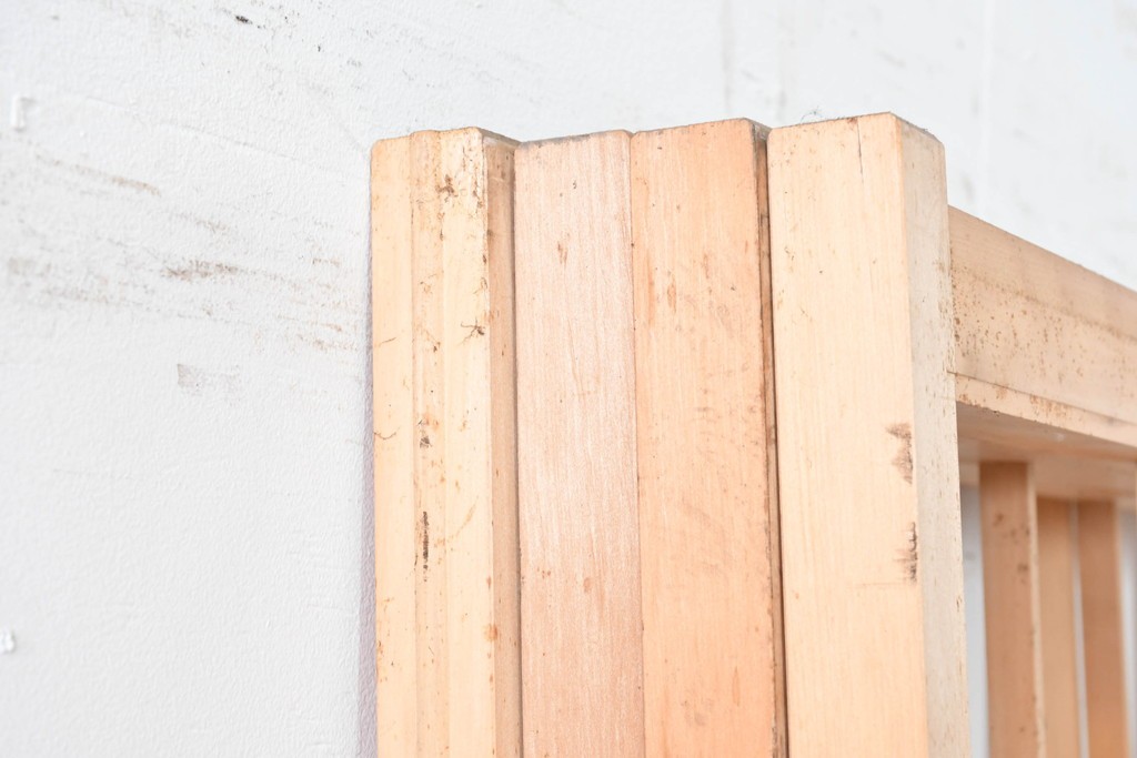 ヴィンテージ建具　昭和後期　上品な桟組みが引き立つ雪見障子戸4枚セット　(R-086565)