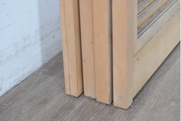 ヴィンテージ建具　昭和後期　上品な桟組みが引き立つ雪見障子戸4枚セット　(R-086565)