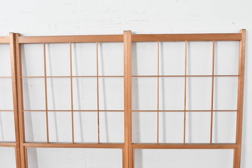 ヴィンテージ建具　昭和後期　上品な桟組みが引き立つ雪見障子戸4枚セット　(R-086567)