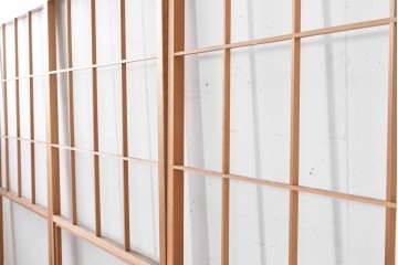 ヴィンテージ建具　昭和後期　上品な桟組みが引き立つ雪見障子戸4枚セット　(R-086567)