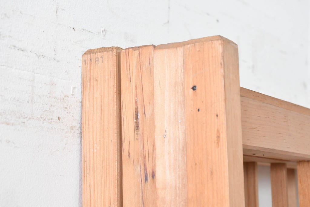 ヴィンテージ建具　昭和後期　上品な桟組みが引き立つ雪見障子戸4枚セット　(R-086567)