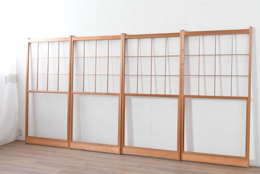 ヴィンテージ建具　昭和後期　上品な桟組みが引き立つ雪見障子戸4枚セット　(R-086568)
