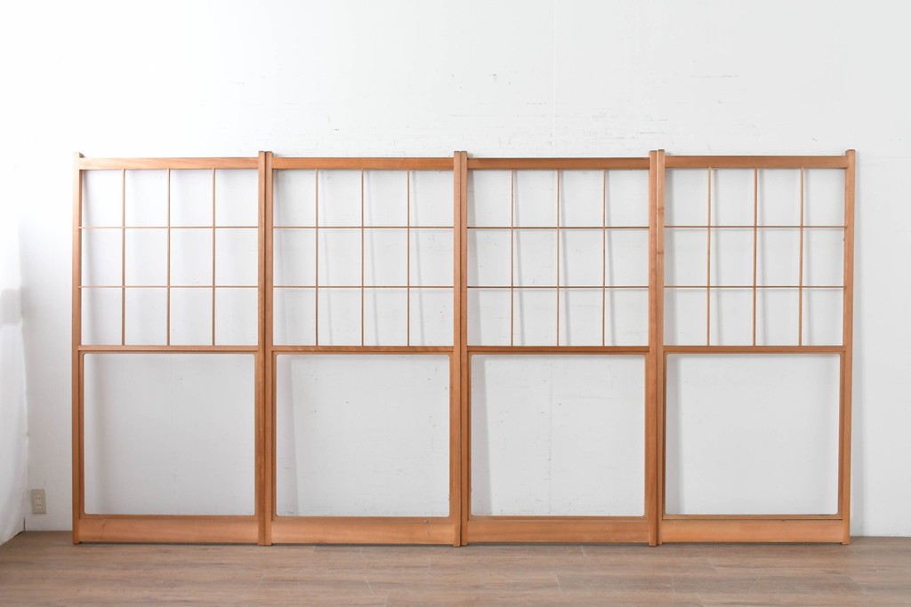 ヴィンテージ建具　昭和後期　上品な桟組みが引き立つ雪見障子戸4枚セット　(R-086568)