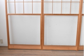 ヴィンテージ建具　昭和後期　上品な桟組みが引き立つ雪見障子戸4枚セット　(R-086568)