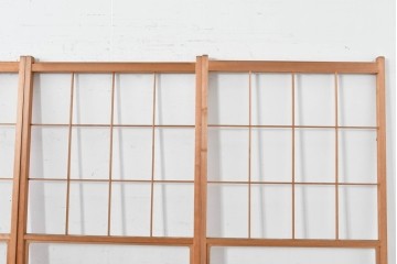 ヴィンテージ建具　昭和後期　上品な桟組みが引き立つ雪見障子戸4枚セット　(R-086568)