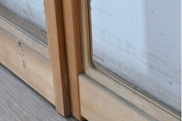 ヴィンテージ建具　昭和後期　上品な桟組みが引き立つ雪見障子戸4枚セット　(R-086568)