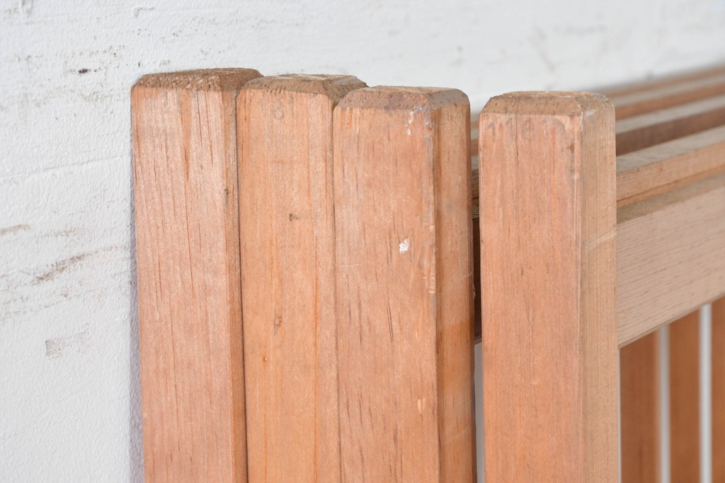 ヴィンテージ建具　昭和後期　上品な桟組みが引き立つ雪見障子戸4枚セット　(R-086568)