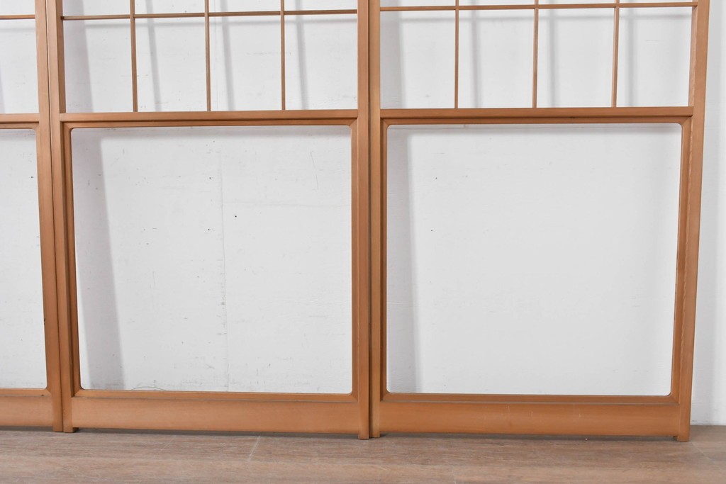 ヴィンテージ建具　昭和後期　上品な桟組みが引き立つ雪見障子戸4枚セット　(R-086569)