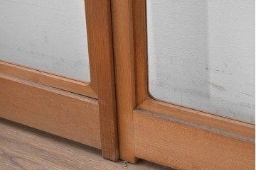 ヴィンテージ建具　昭和後期　上品な桟組みが引き立つ雪見障子戸4枚セット　(R-086569)