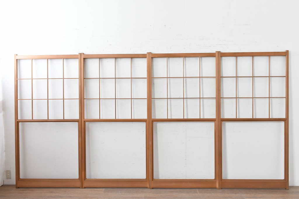 ヴィンテージ建具　昭和後期　上品な桟組みが引き立つ雪見障子戸4枚セット　(R-086569)