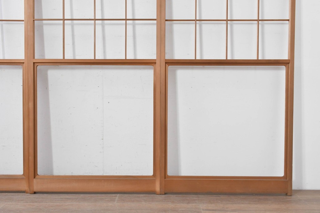 ヴィンテージ建具　昭和後期　上品な桟組みが引き立つ雪見障子戸4枚セット　(R-086569)