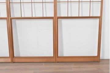 ヴィンテージ建具　昭和後期　上品な桟組みが引き立つ雪見障子戸4枚セット　(R-086570)