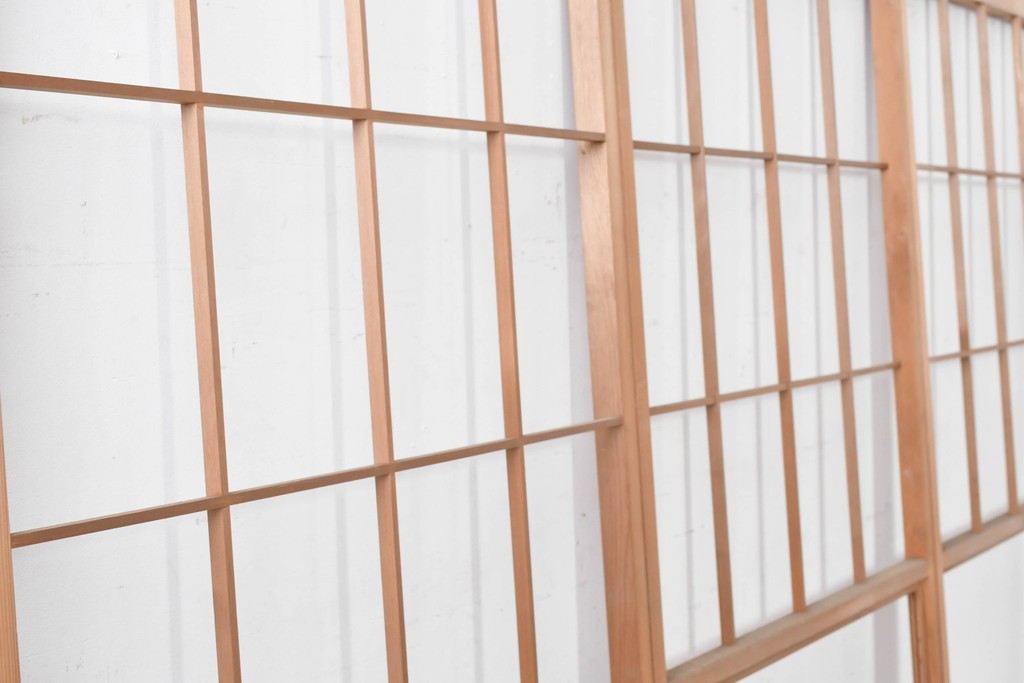 ヴィンテージ建具　昭和後期　上品な桟組みが引き立つ雪見障子戸4枚セット　(R-086570)