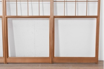 ヴィンテージ建具　昭和後期　上品な桟組みが引き立つ雪見障子戸4枚セット　(R-086570)