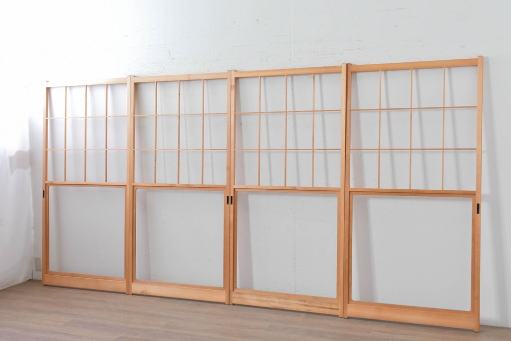 ヴィンテージ建具　昭和後期　上品な桟組みが引き立つ雪見障子戸4枚セット　(R-086571)