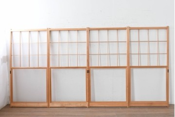ヴィンテージ建具　昭和後期　上品な桟組みが引き立つ雪見障子戸4枚セット　(R-086571)