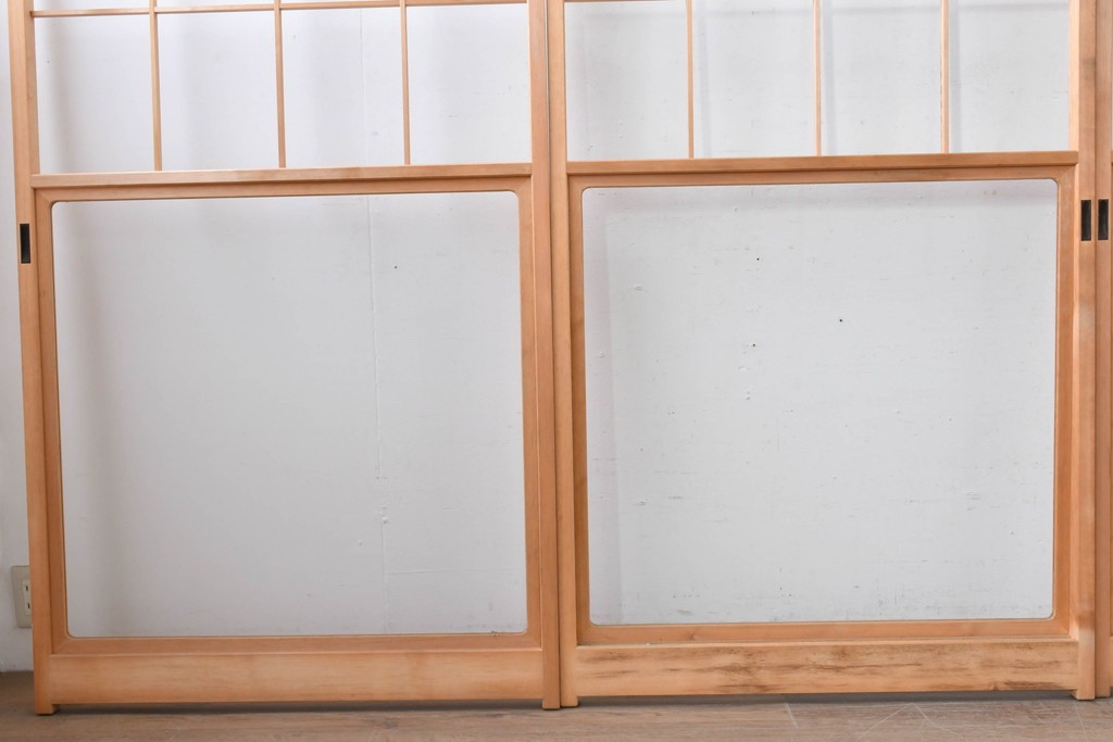 ヴィンテージ建具　昭和後期　上品な桟組みが引き立つ雪見障子戸4枚セット　(R-086571)