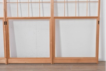 ヴィンテージ建具　昭和後期　上品な桟組みが引き立つ雪見障子戸4枚セット　(R-086571)