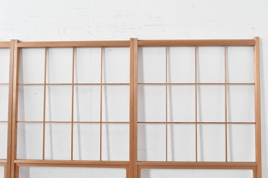 ヴィンテージ建具　昭和後期　秋田杉　温かみのある木味が魅力の雪見障子戸4枚セット　(R-086572)