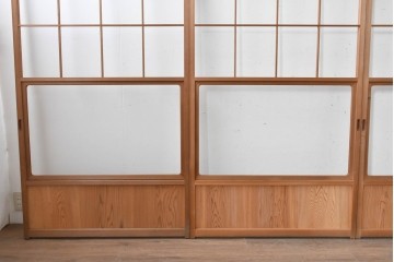 ヴィンテージ建具　昭和後期　秋田杉　温かみのある木味が魅力の雪見障子戸4枚セット　(R-086573)