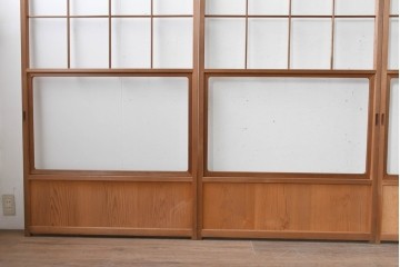 ヴィンテージ建具　昭和後期　秋田杉　温かみのある木味が魅力の雪見障子戸4枚セット　(R-086573)