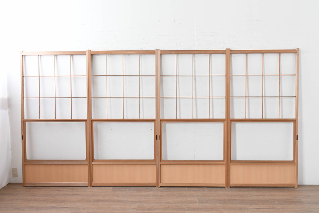 ヴィンテージ建具　昭和後期　秋田杉　温かみのある木味が魅力の雪見障子戸4枚セット　(R-086575)