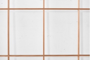 ヴィンテージ建具　昭和後期　秋田杉　温かみのある木味が魅力の雪見障子戸4枚セット　(R-086575)