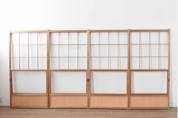 ヴィンテージ建具　昭和後期　秋田杉　温かみのある木味が魅力の雪見障子戸4枚セット　(R-086575)