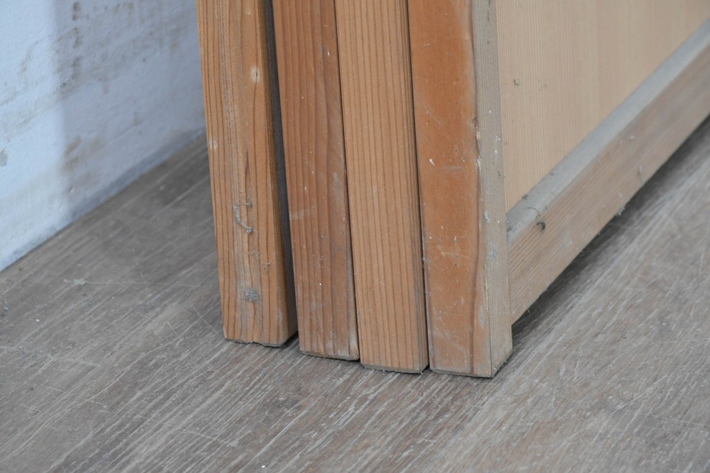 ヴィンテージ建具　昭和後期　秋田杉　温かみのある木味が魅力の雪見障子戸4枚セット　(R-086575)