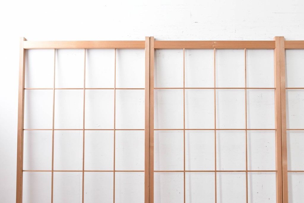 ヴィンテージ建具　昭和後期　明るい木色とすっきりとした格子が魅力の障子戸4枚セット　(R-086576)