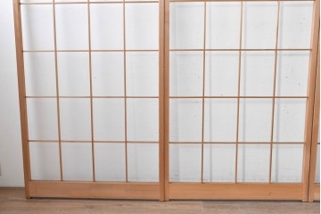 ヴィンテージ建具　昭和後期　明るい木色とすっきりとした格子が魅力の障子戸4枚セット　(R-086576)
