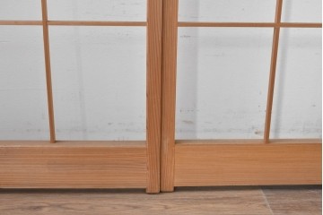 ヴィンテージ建具　昭和後期　明るい木色とすっきりとした格子が魅力の障子戸4枚セット　(R-086576)