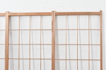 ヴィンテージ建具　昭和後期　明るい木色とすっきりとした格子が魅力の障子戸4枚セット　(R-086576)